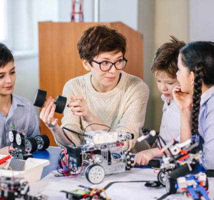 tu-hoc-lap-trinh-robotics-cho-tre